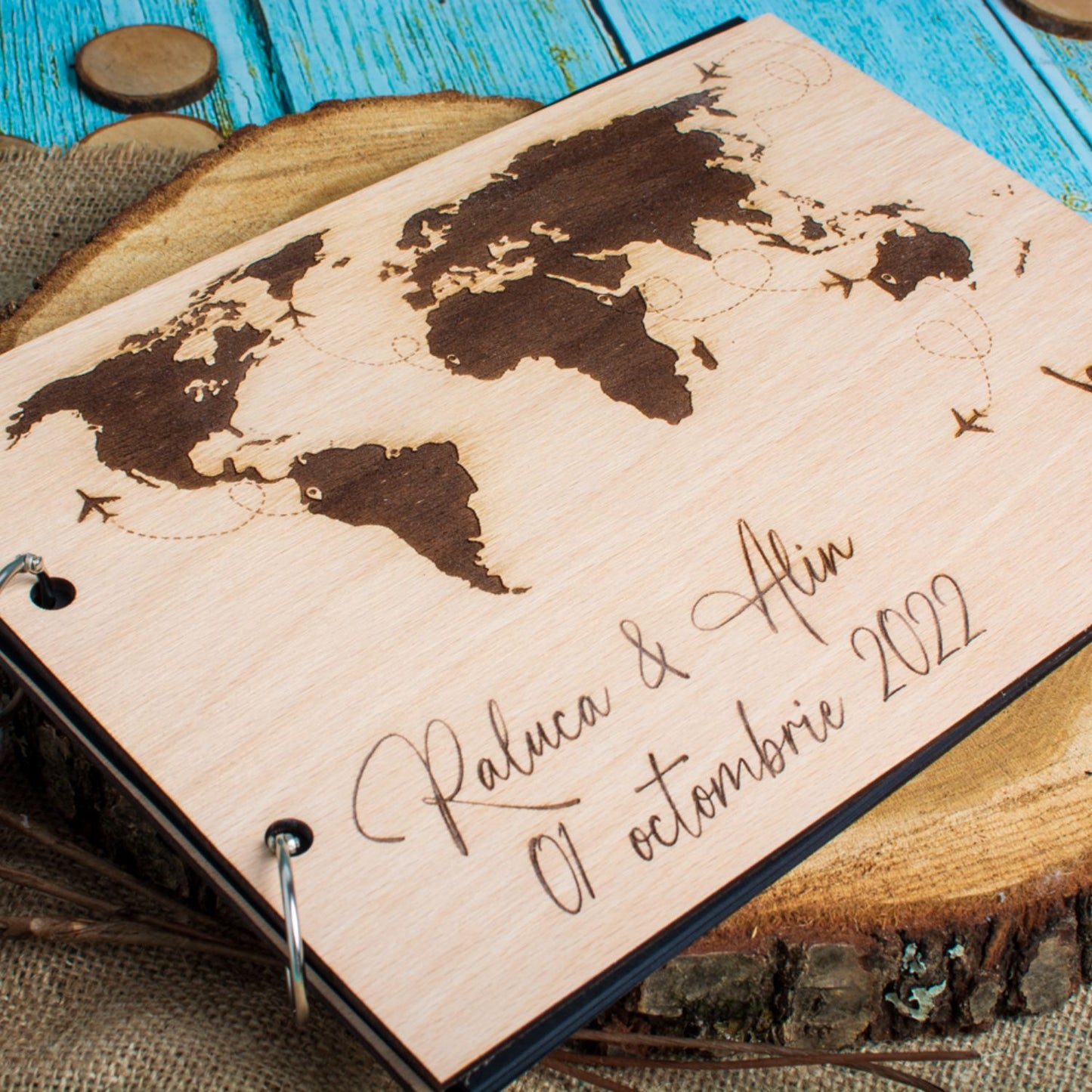 Album Foto GuestBook Nunta HH1610 Personalizat din lemn Inconjurul lumii Traseu Avioane 30 x 21 cm