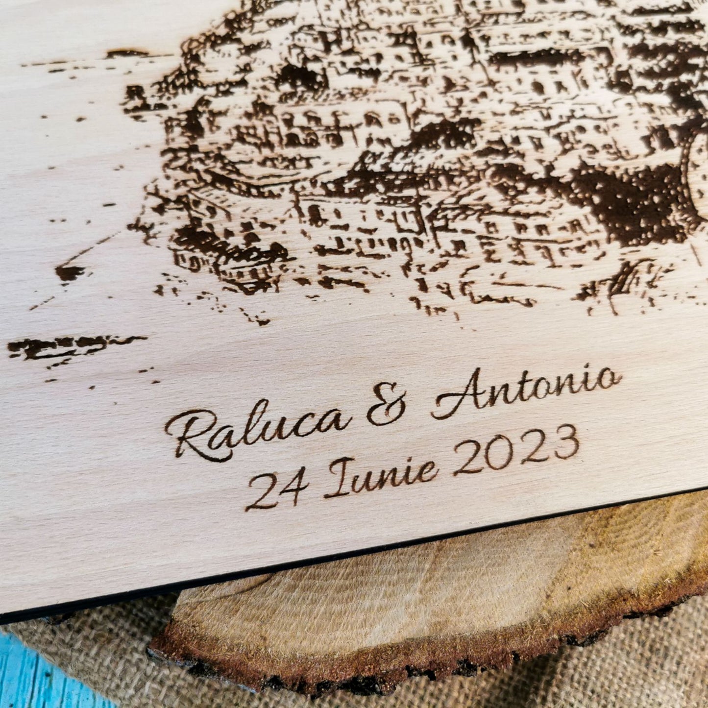 Album Foto GuestBook Nunta HH1642 Model Oras Personalizat din lemn 30 x 21 cm