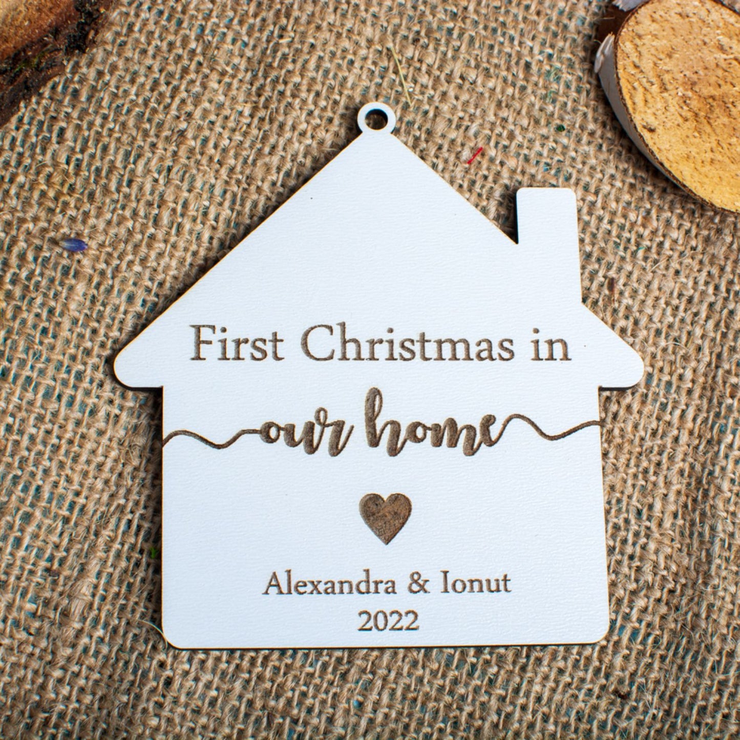 Glob de Craciun cu Nume Personalizat HH1627 din Lemn Model First Christmas Home