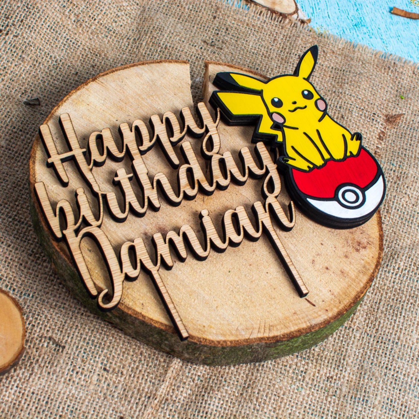 Topper din Lemn HH1625 Personalizat Aniversare Pikachu