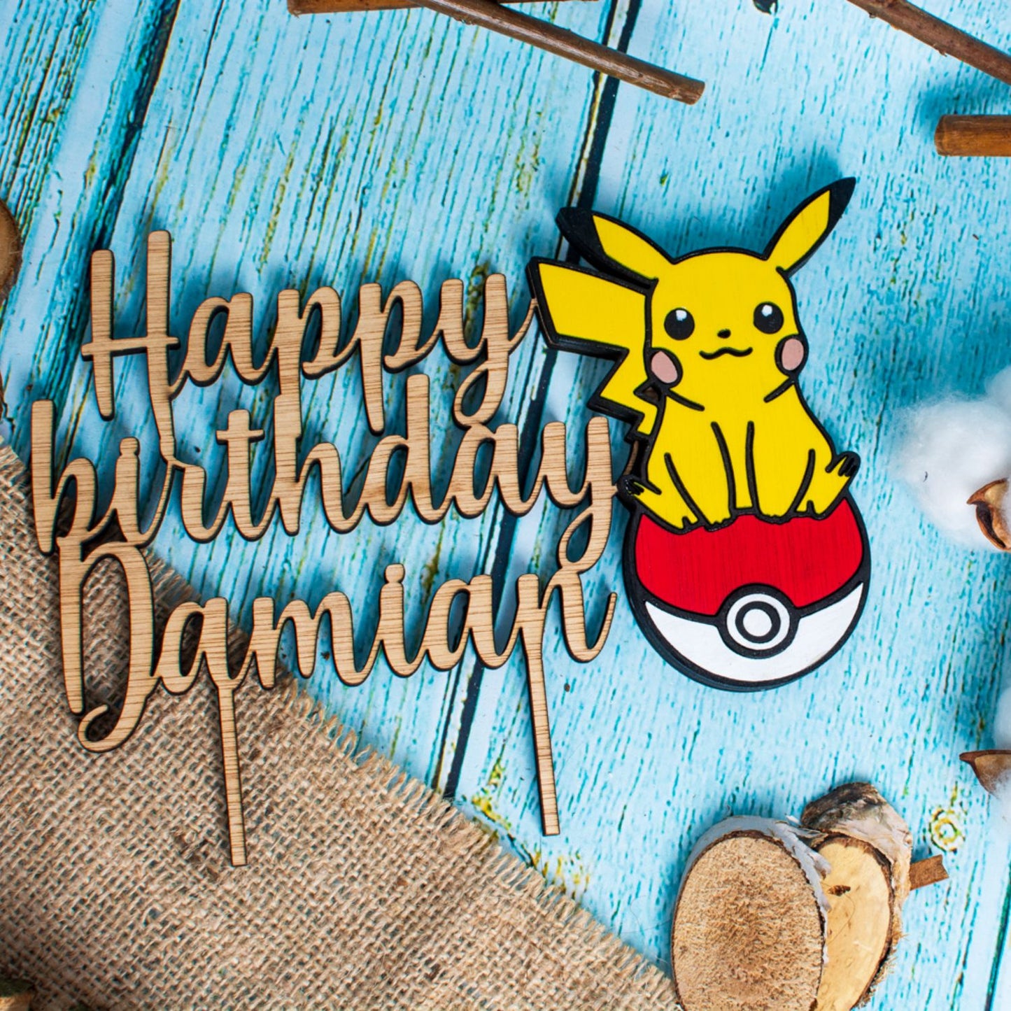 Topper din Lemn HH1625 Personalizat Aniversare Pikachu