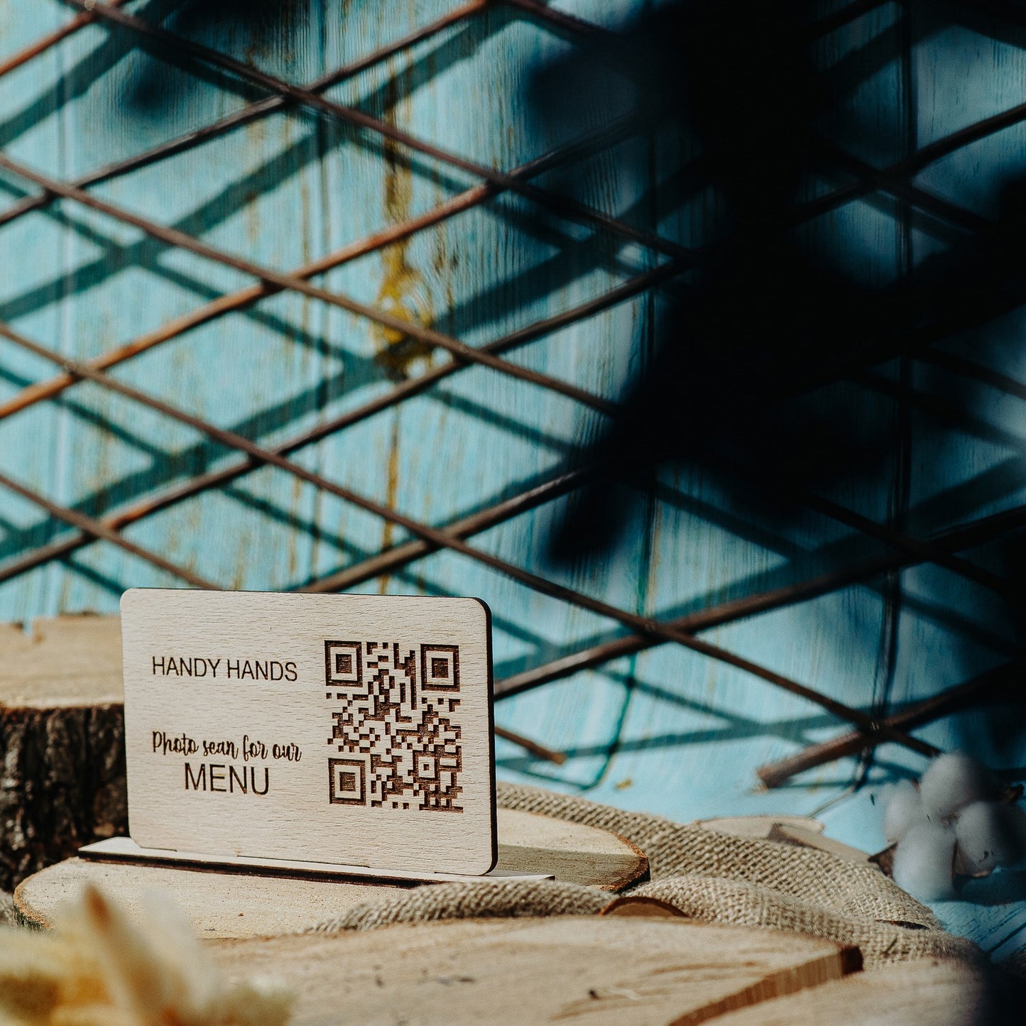Meniu Digital din lemn HH979 cu QR Code Personalizat pentru Comanda in Restaurant 15x8.5 cm
