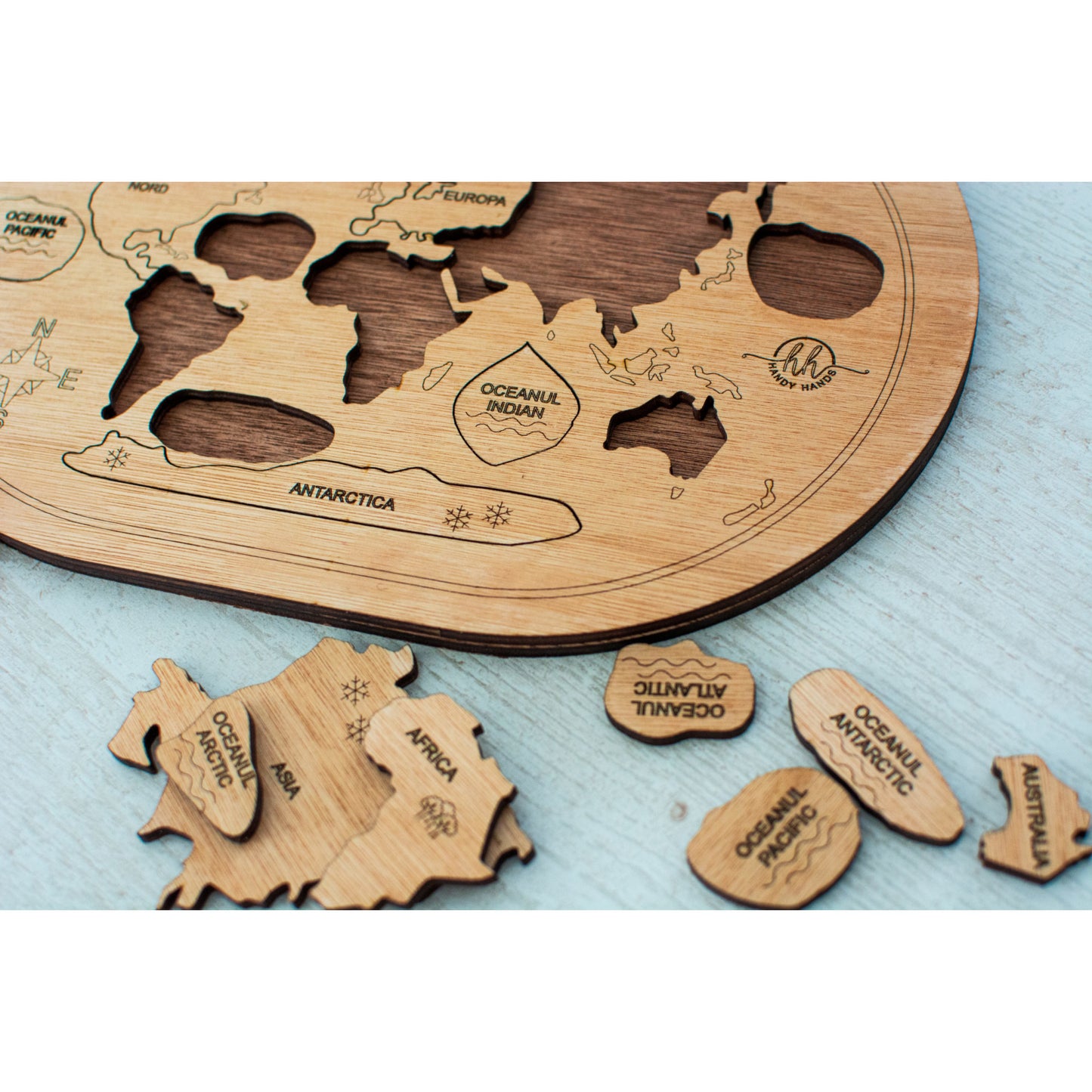 Puzzle din lemn Personalizabil HandyHands - Continente si oceane