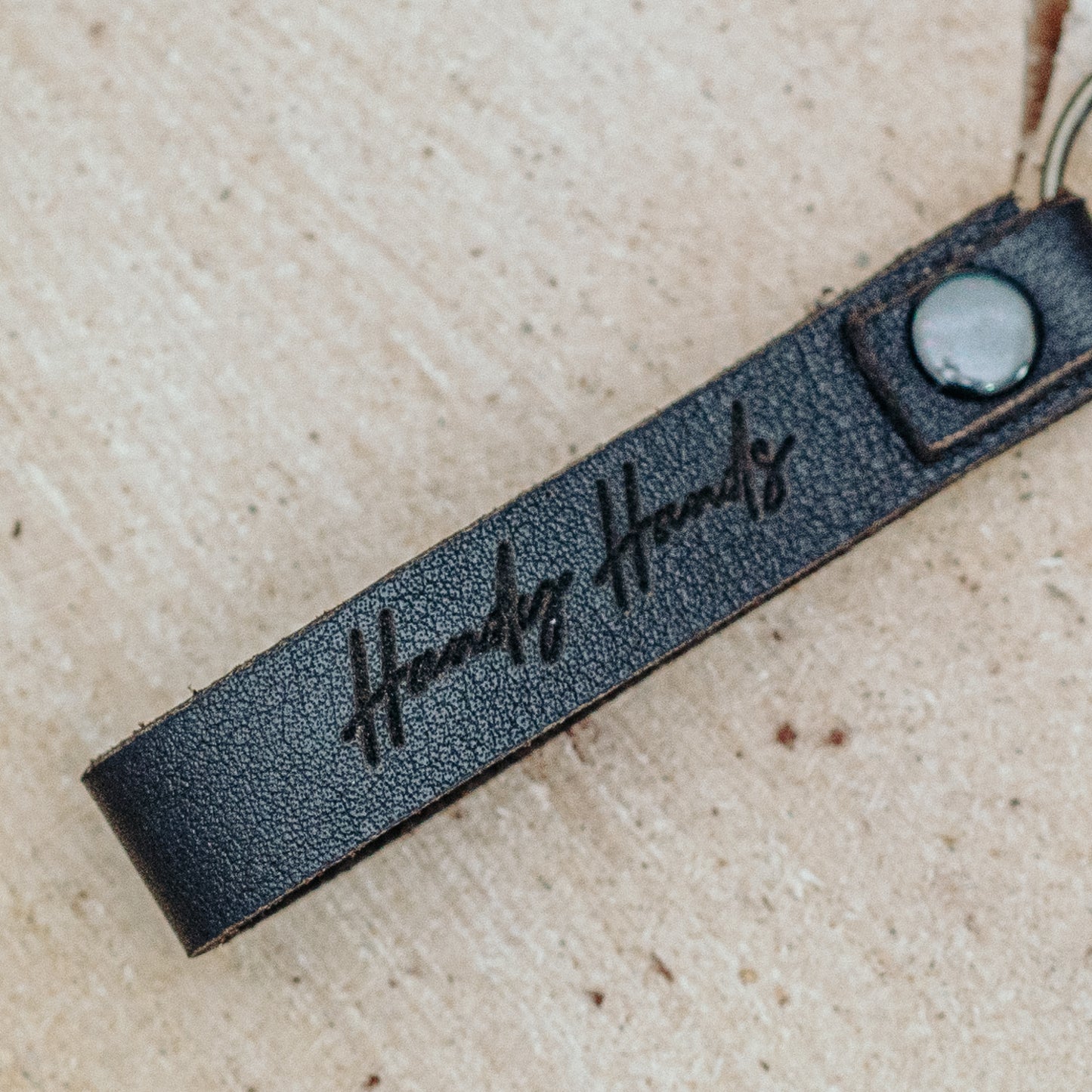 Breloc Premium din Piele HH9499 Personalizat Model Infinity 6x1.5 cm