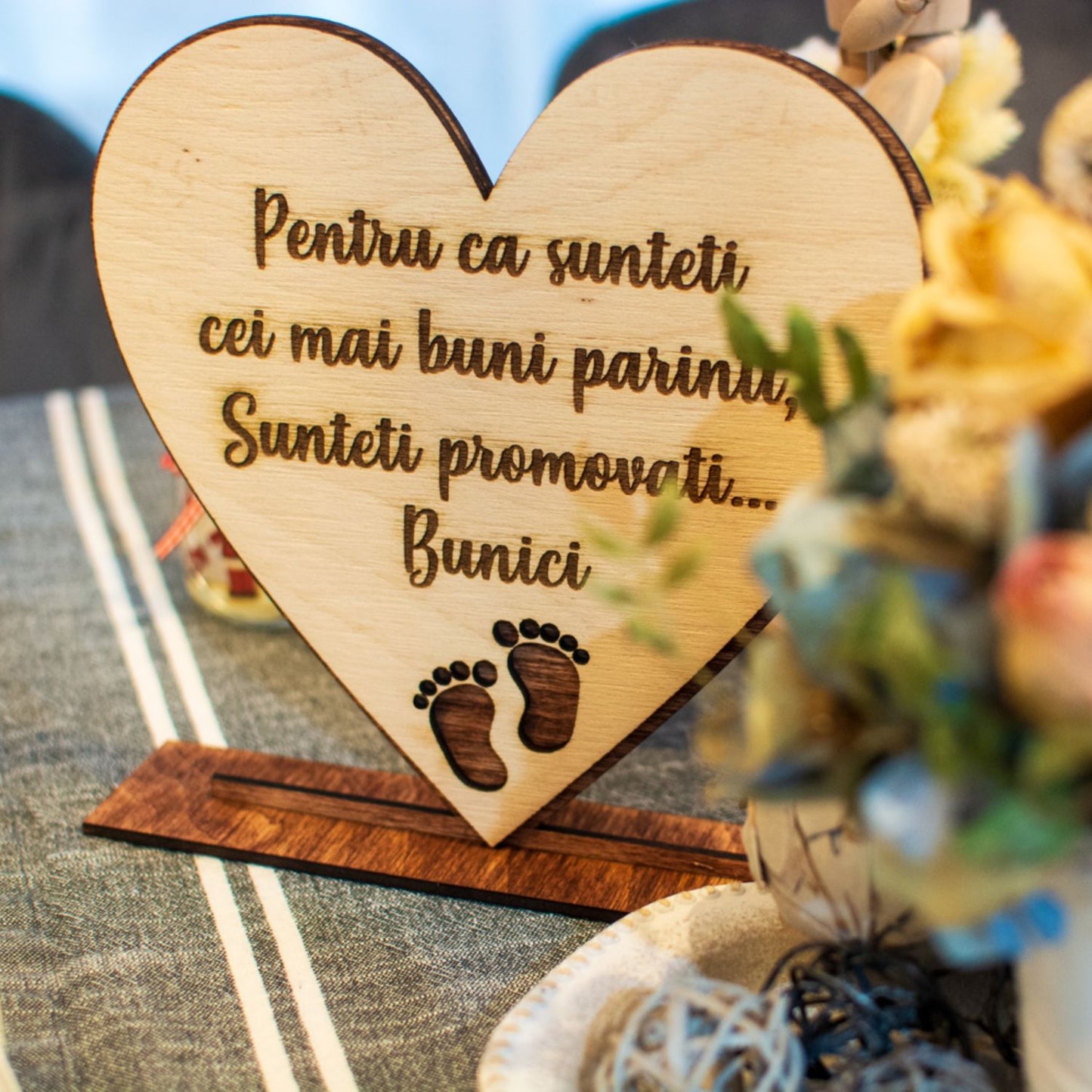 Placuta Personalizabila Anunt promovati Bunici HH1556 din lemn 22x22 cm