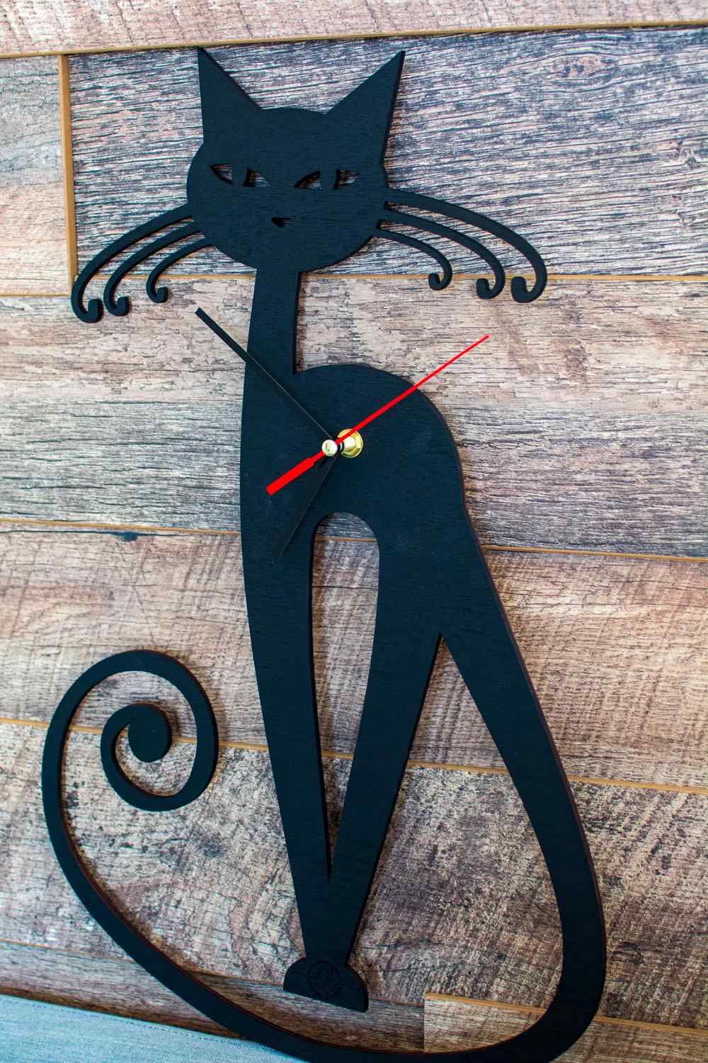 Ceas decorativ HH824 Negru din Lemn Pisica