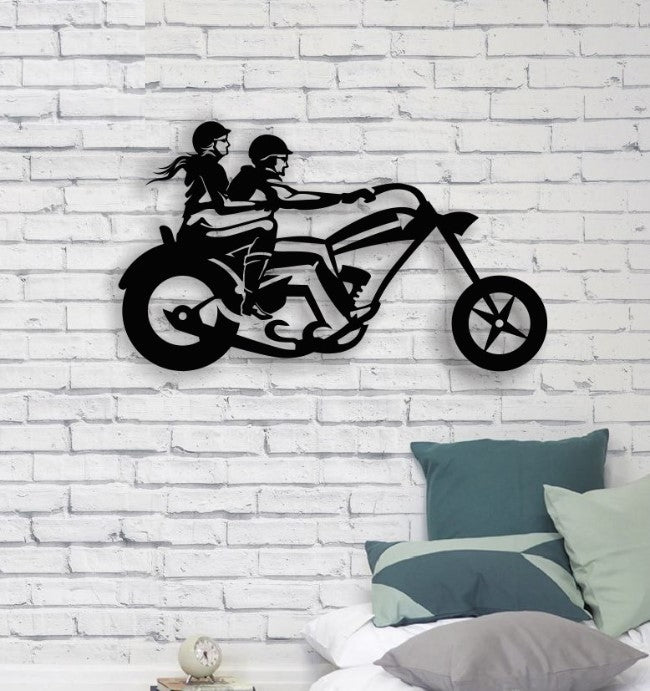 Decor perete Personalizabil Cuplu Pe Motocicleta HHH355 din lemn