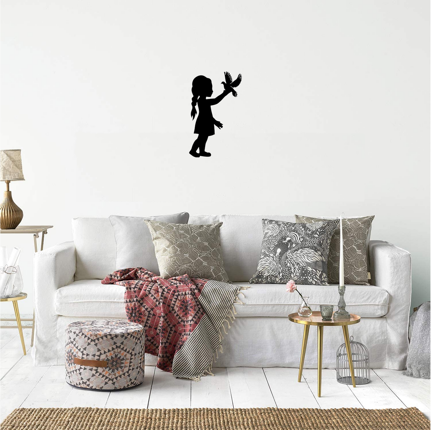 Decor perete Fetita cu Porumbel HH692 din lemn