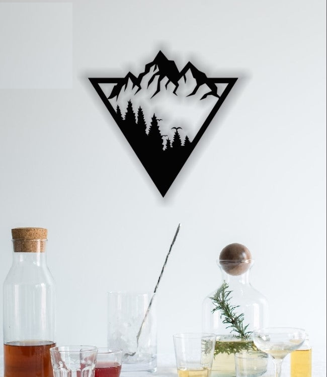 Decor perete Personalizabil Munti si Brazi din lemn