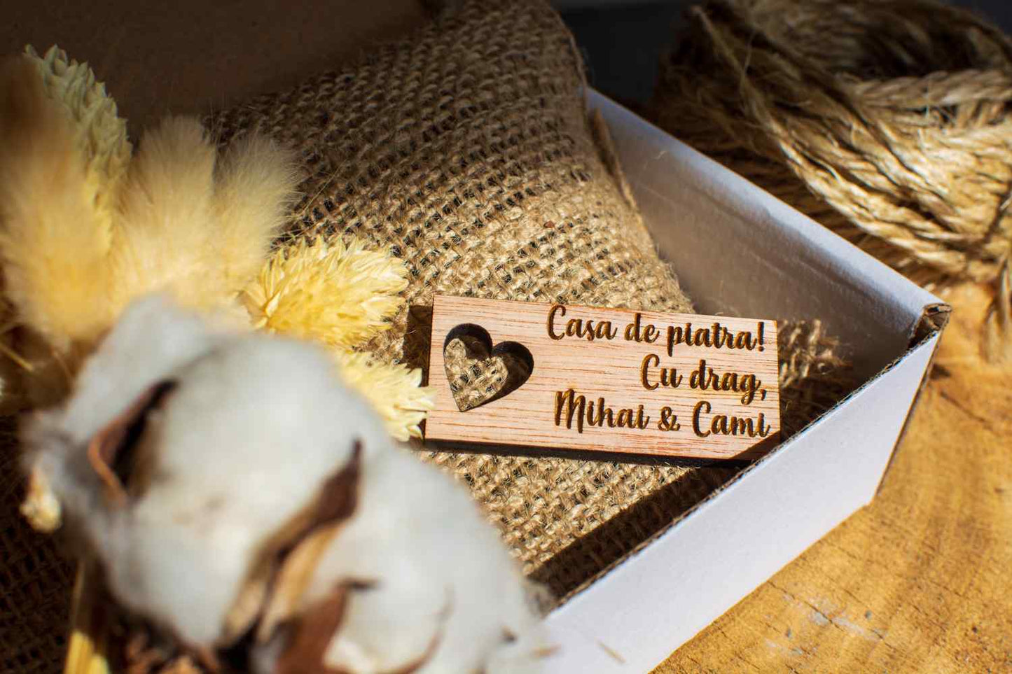 Felicitare din lemn HH679 Personalizata pentru Impachetarea Cadoului