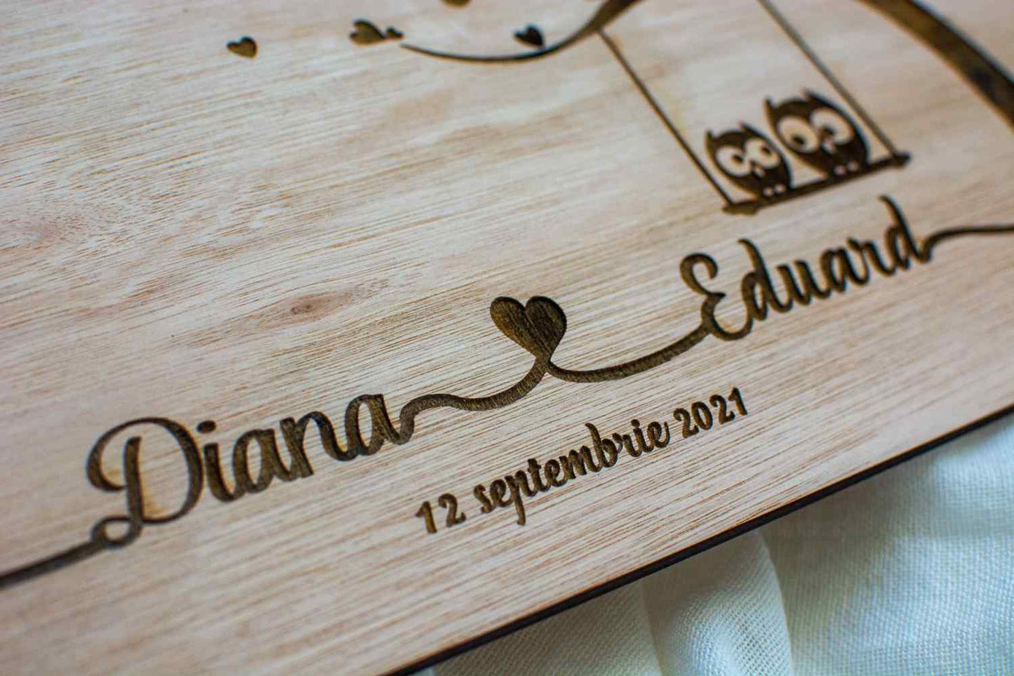 Album Foto GuestBook A4 de Nunta Personalizat HH676 din lemn Inimi Bufnite 30x21 cm