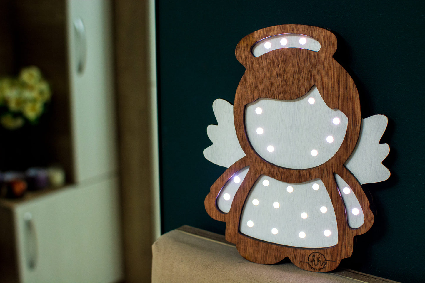 Lampa Personalizabila HandyHands din lemn Ingeras