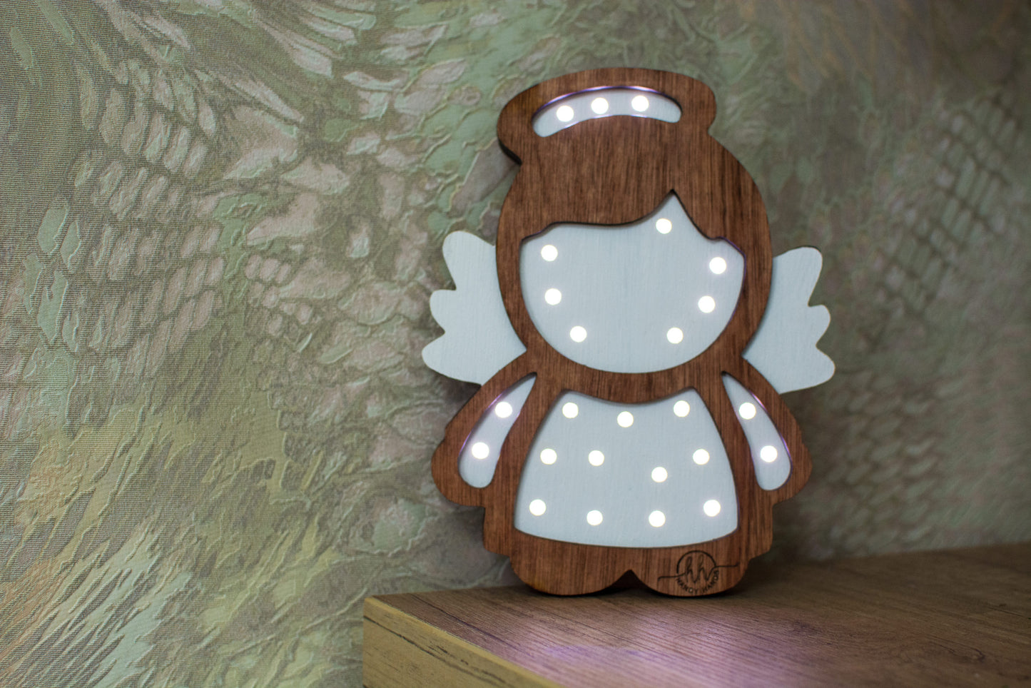 Lampa Personalizabila HandyHands din lemn Ingeras