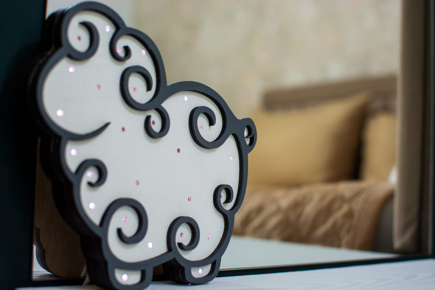 Lampa Personalizabila HandyHands din lemn Oita Buclucasa