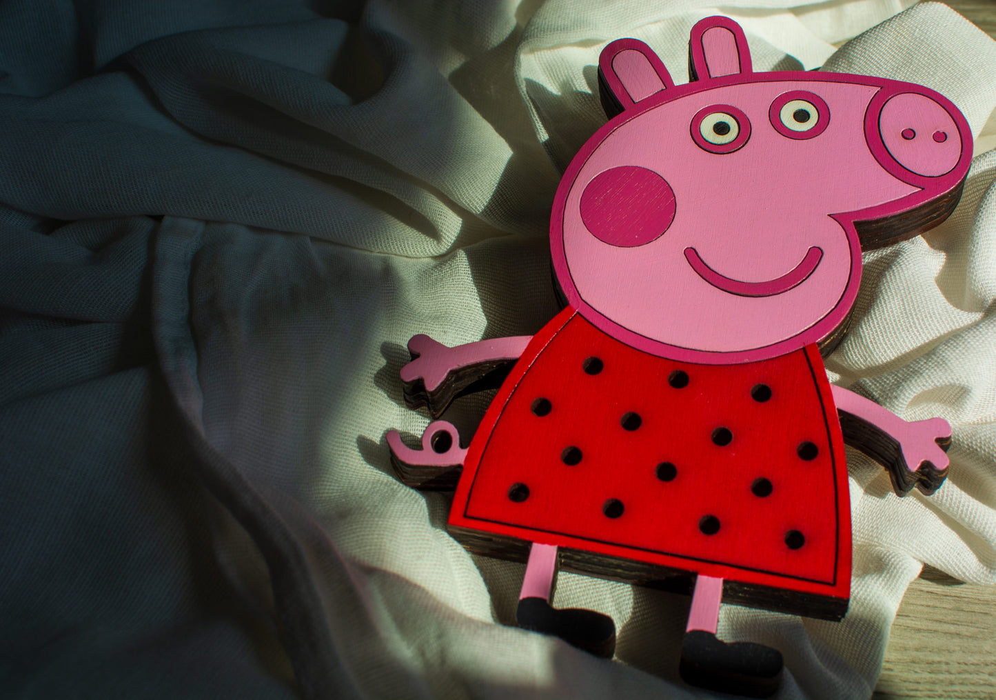 Lampa Personalizabila din lemn Peppa Pig