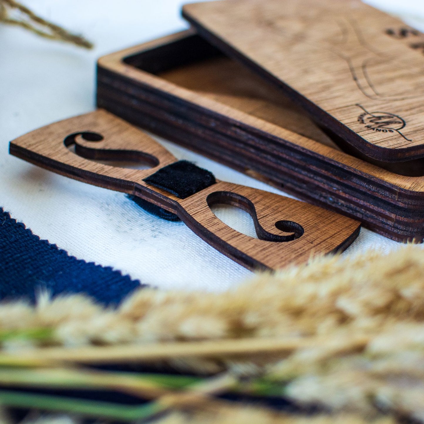 Papion din Lemn HH289, Handmade, in Cutie Premium Personalizata