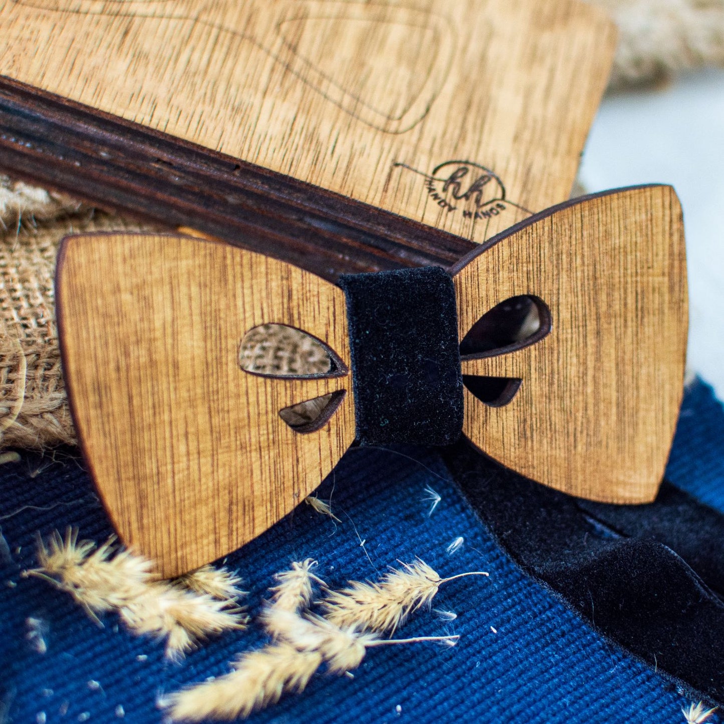 Papion din Lemn HH318, Handmade, in Cutie Premium Personalizata