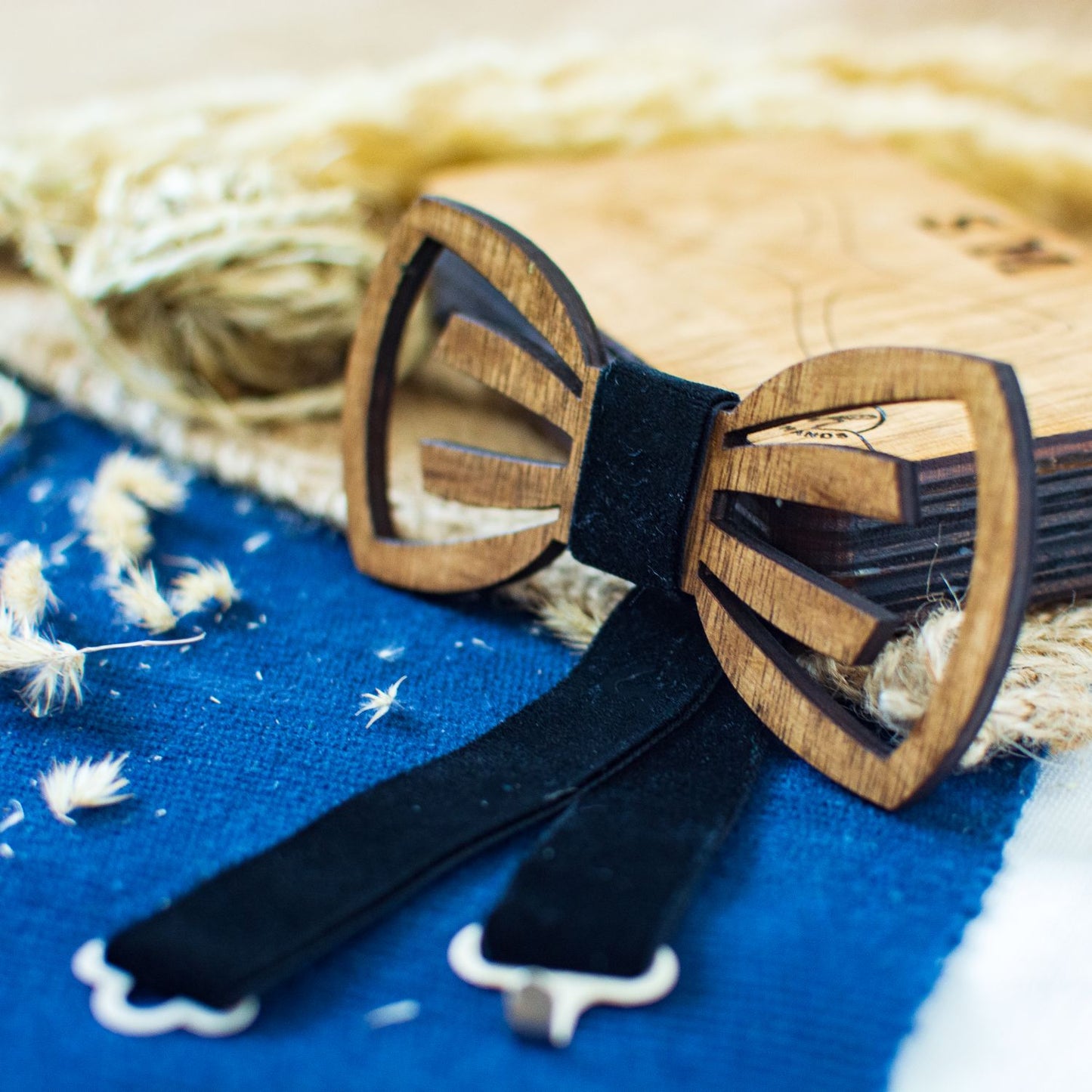 Papion din Lemn HH345, Handmade, in Cutie Premium Personalizata