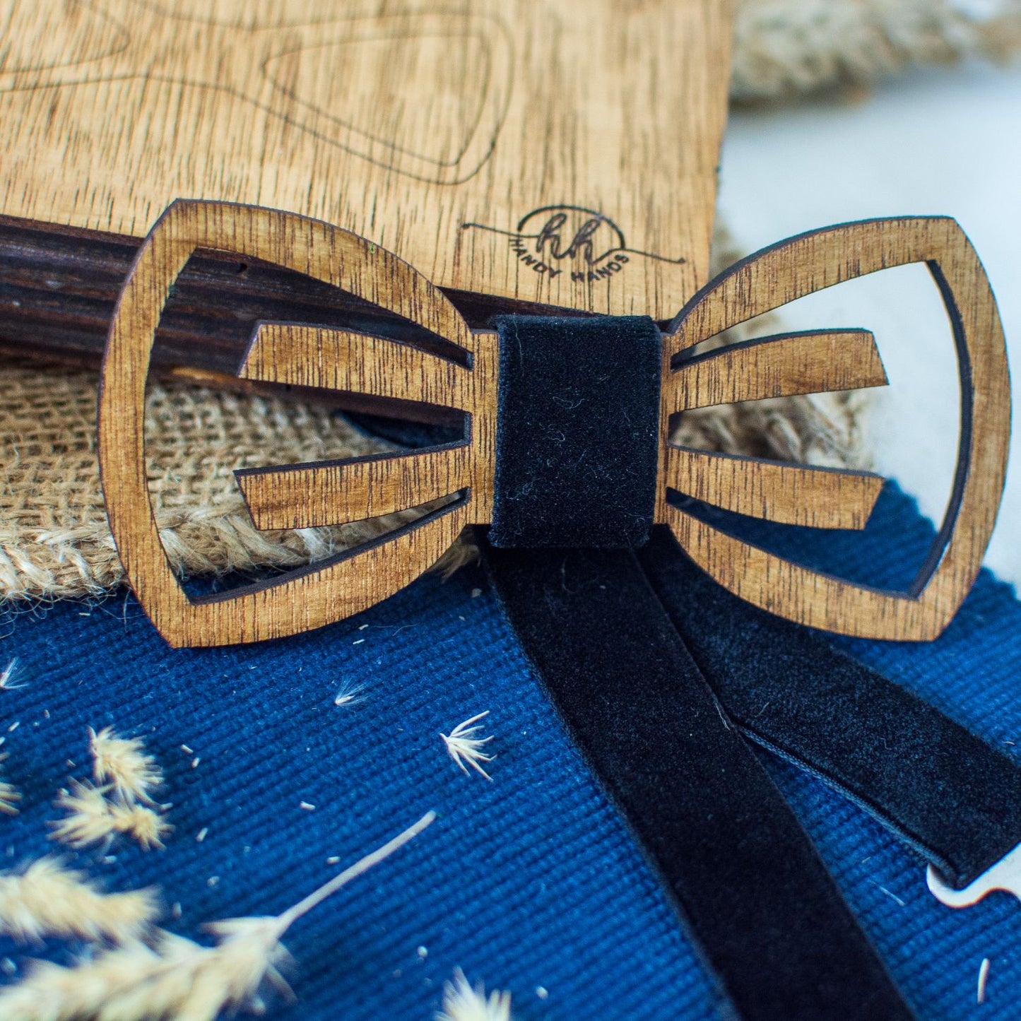 Papion din Lemn HH345, Handmade, in Cutie Premium Personalizata