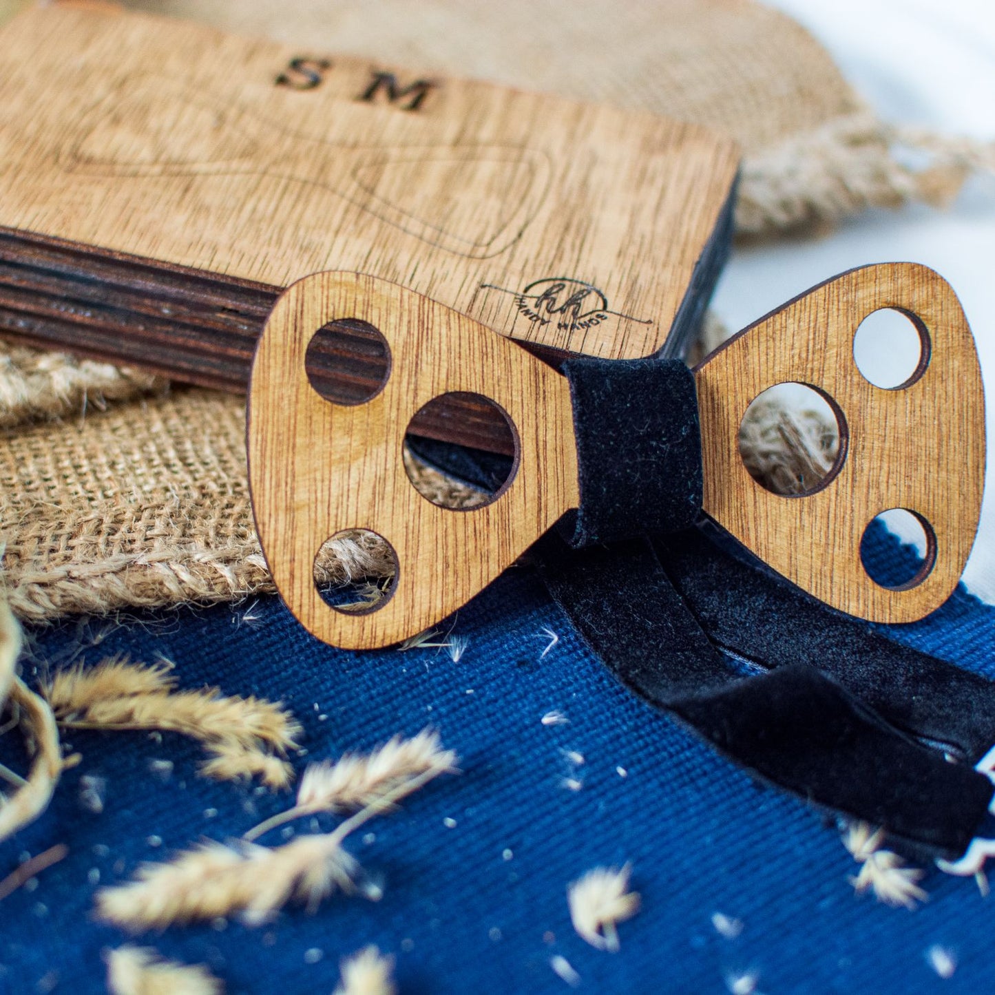 Papion din Lemn HH369, Handmade, in Cutie Premium Personalizata