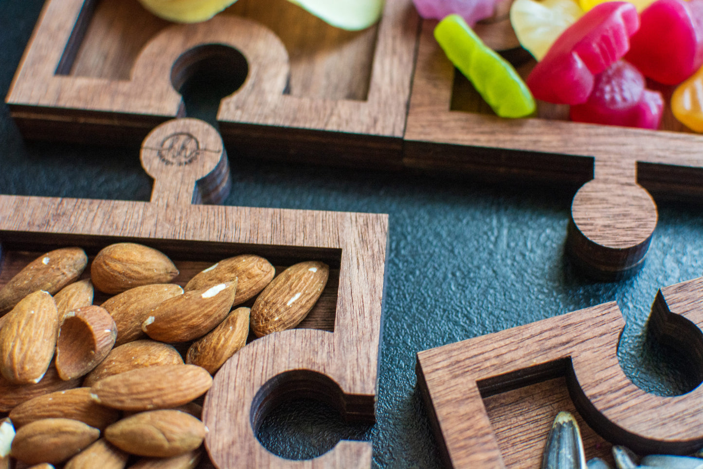 Platou de Servire Personalizabil din lemn Puzzle