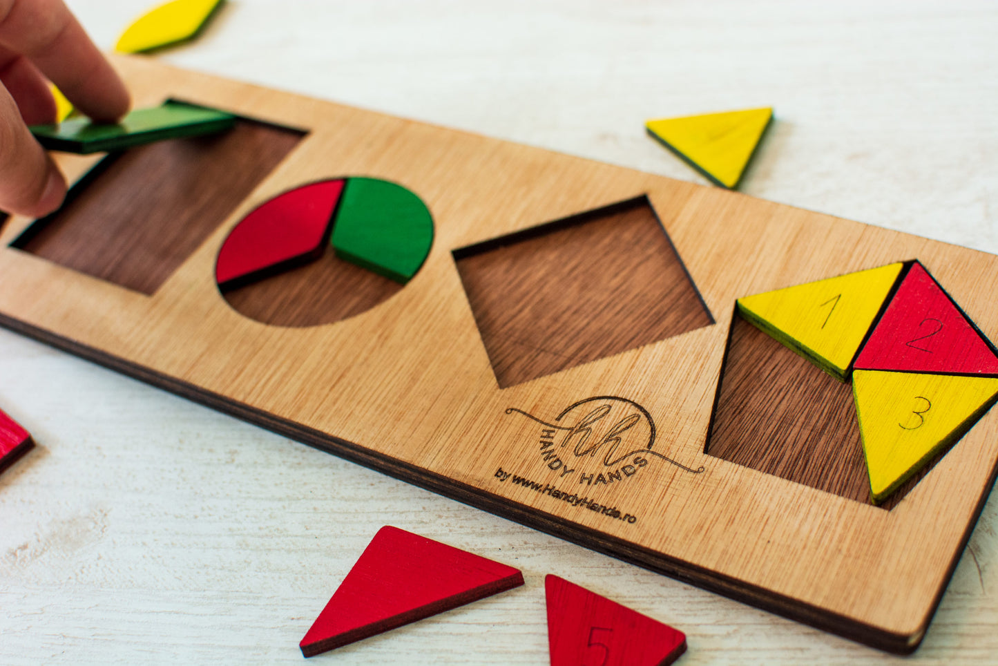 Puzzle din lemn Personalizabil HandyHands - Forme Geometrice catel si pisica