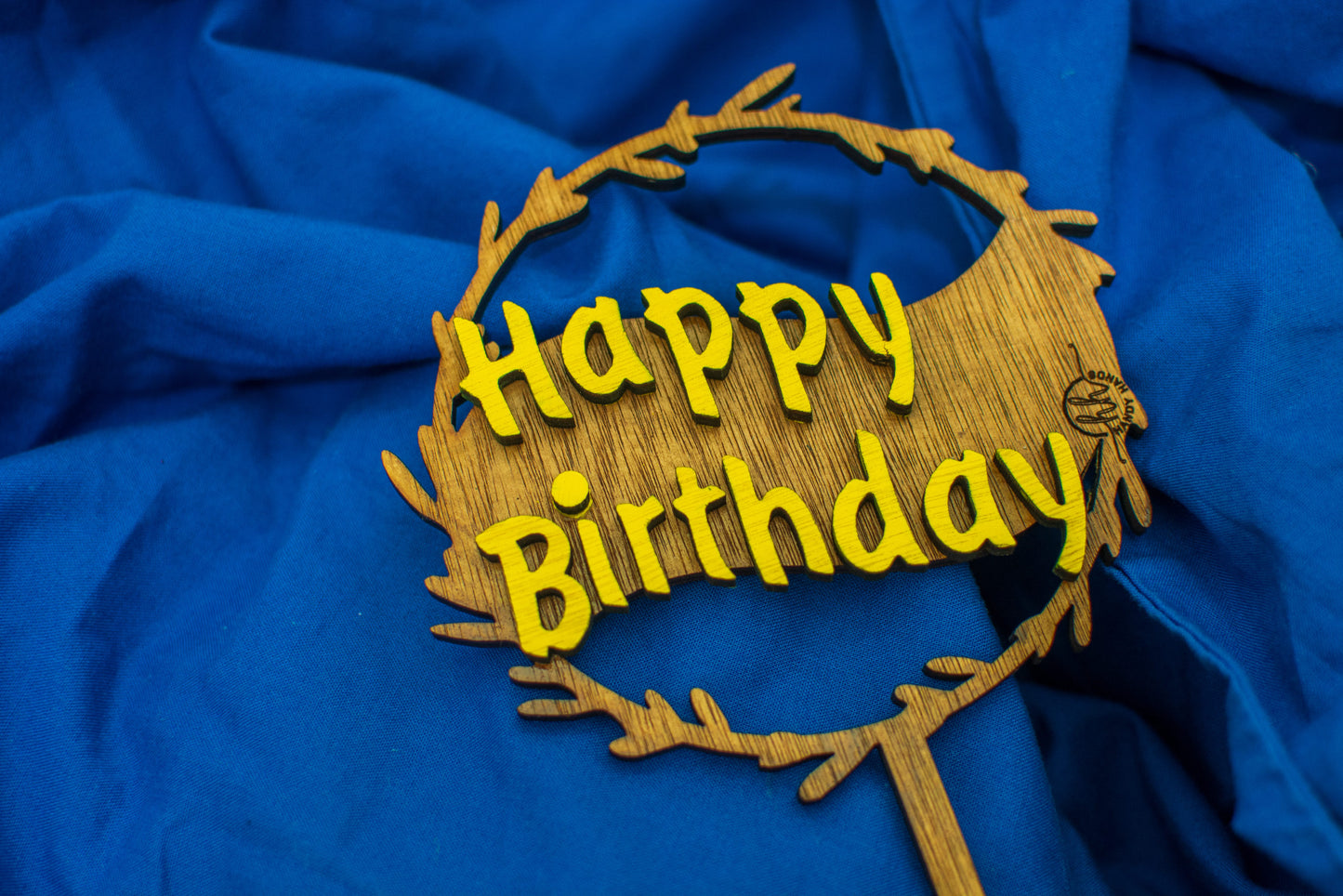 Topper PersonalizabiL, HandyHands, Decor pentru tort Happy Birthday din lemn
