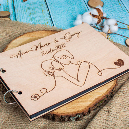 Album Foto GuestBook Nunta HH1593 Personalizat din lemn Siluete Indragostiti 30 x 21