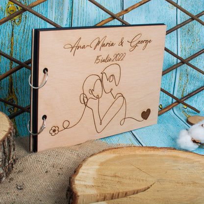 Album Foto GuestBook Nunta HH1593 Personalizat din lemn Siluete Indragostiti 30 x 21