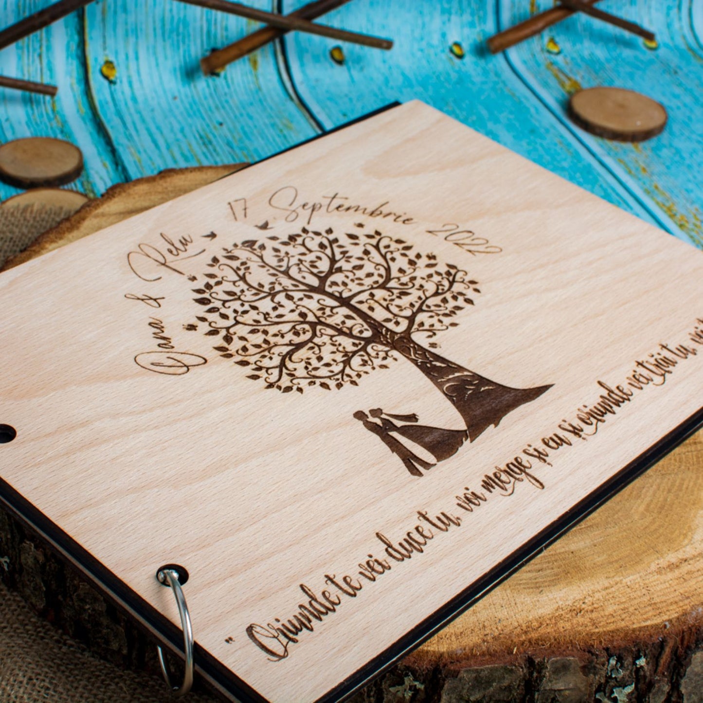 Album Foto GuestBook Nunta HH1611 Personalizat din lemn Copac Mire si Mireasa 30 x 21 cm