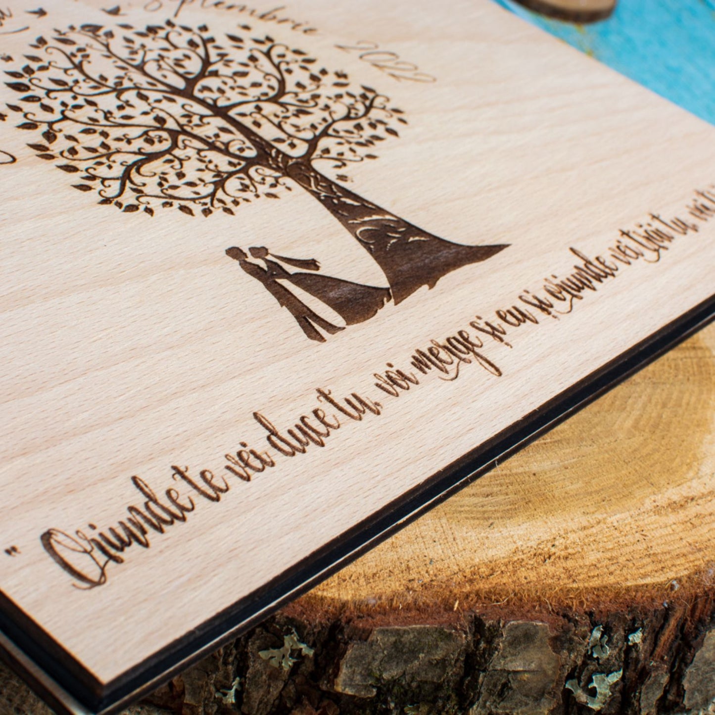 Album Foto GuestBook Nunta HH1611 Personalizat din lemn Copac Mire si Mireasa 30 x 21 cm