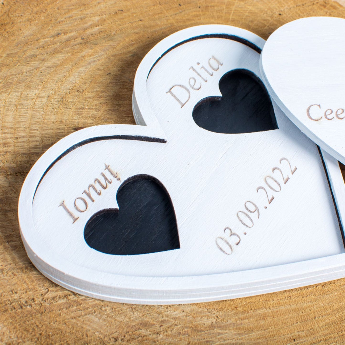 Cutie de Bijuterii Verighete Personalizata HH1602 din Lemn Alba Inima 14x12 cm
