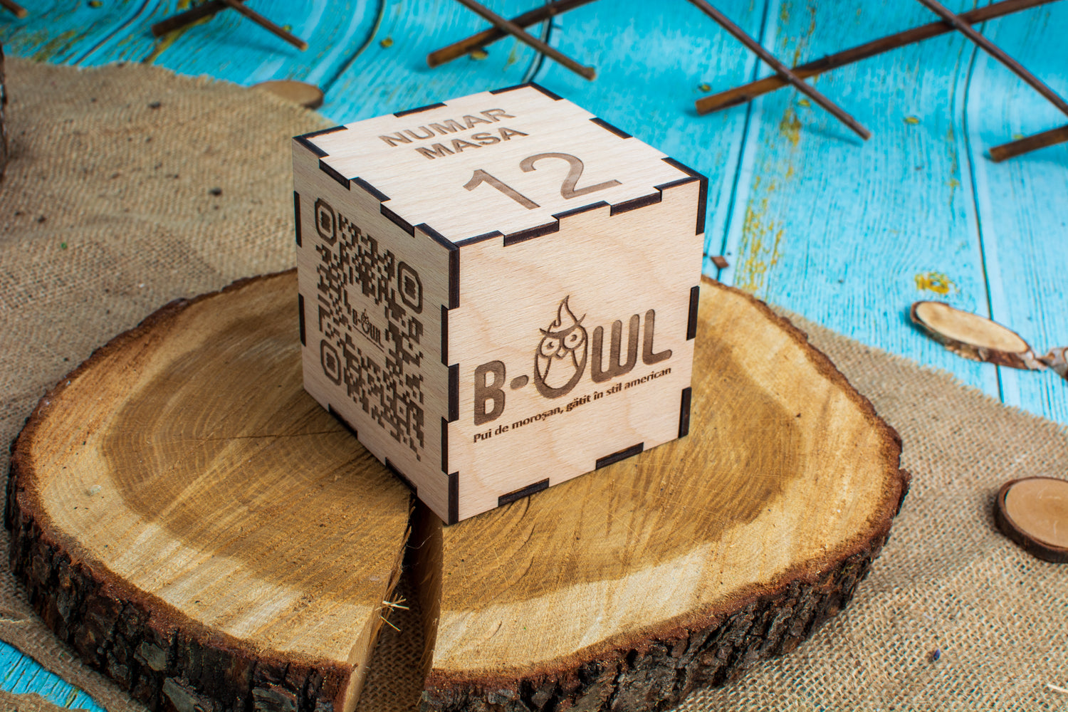 Meniu Digital QR Code Personalizabil HHH16362 Model Cub 10x10x10 cm