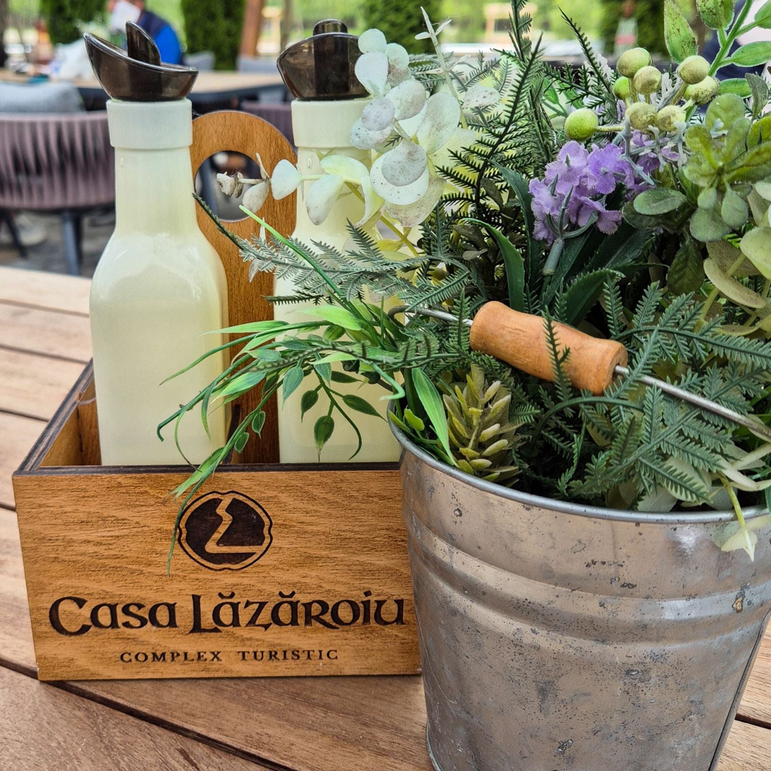 Oliviera Set condimente masa din Lemn HH1624 Personalizat cu numar de masa
