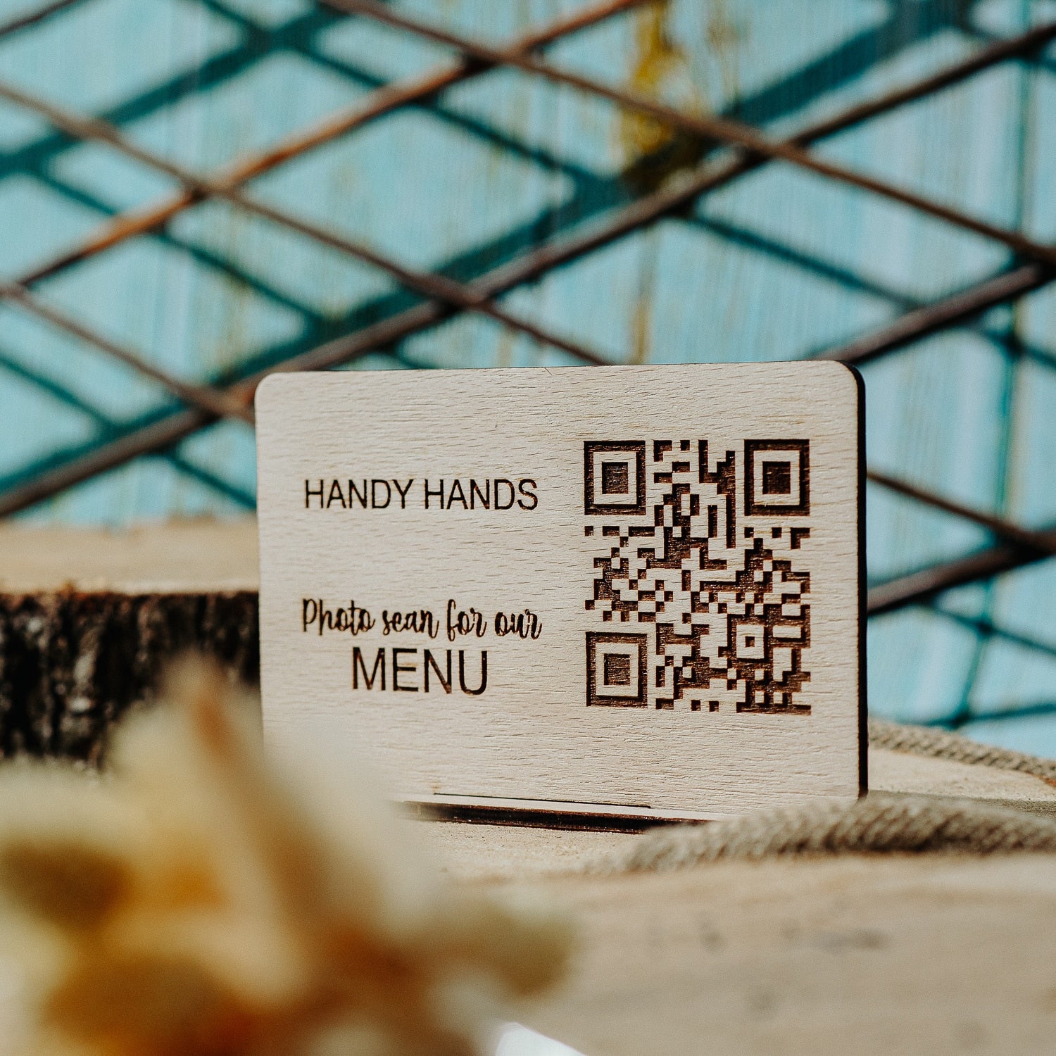 Meniu Digital din lemn HH979 cu QR Code Personalizat pentru Comanda in Restaurant 15x8.5 cm