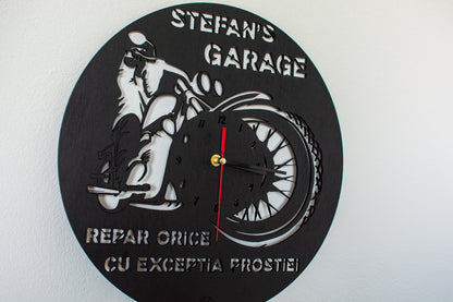 Ceas Decorativ Personalizabil din lemn HH265 Motor Pentru Garaj