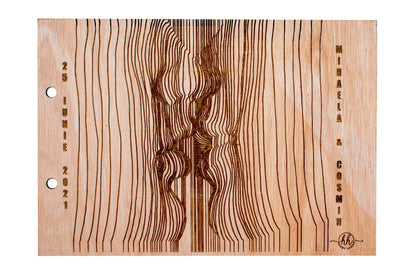 Album Foto de Nunta Personalizat din lemn GuestBook Sarut 30x21 cm