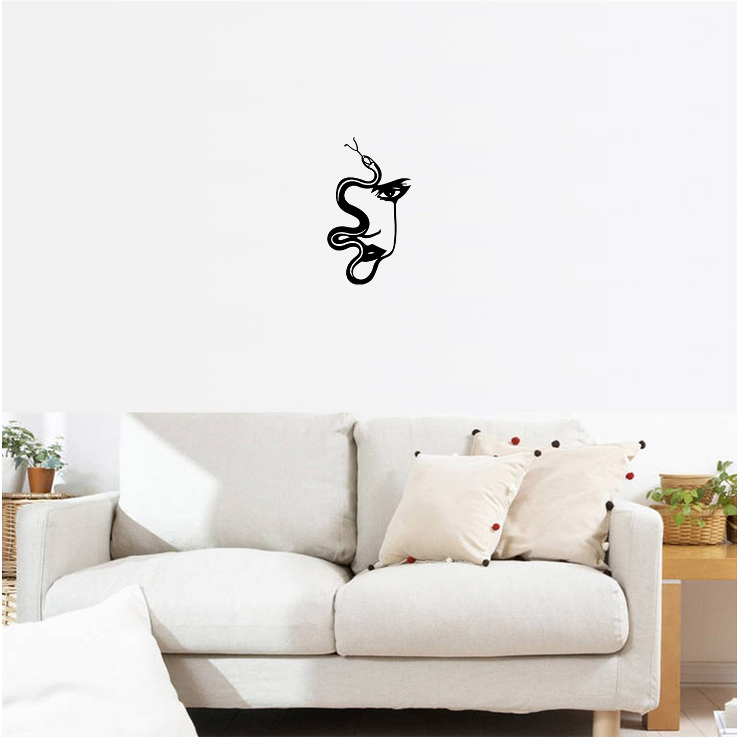 Decor perete Chip de Femeie din Sarpe HH760 din lemn
