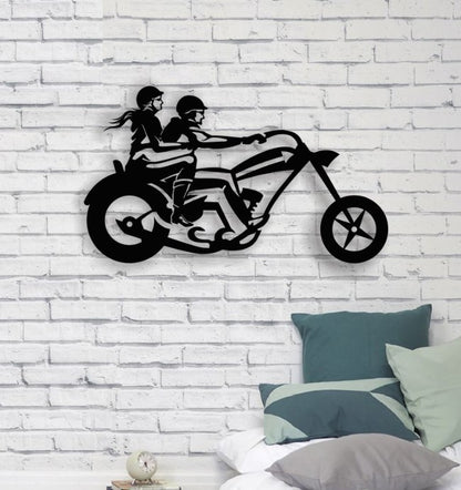 Decor perete Personalizabil Cuplu Pe Motocicleta HHH355 din lemn