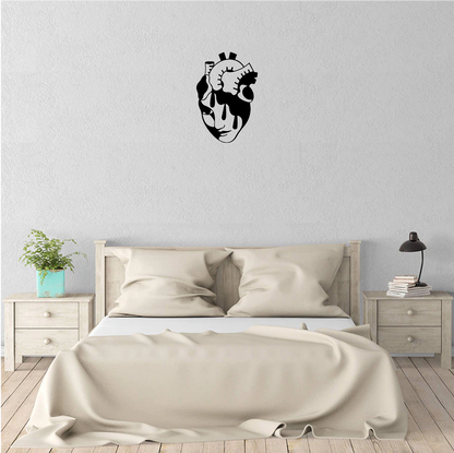 Decor perete Fata cu Inima HH790 din lemn