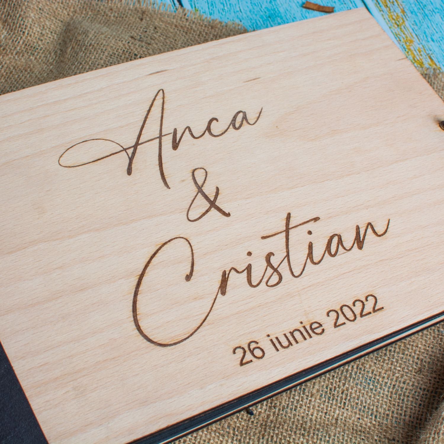 GuestBook Album foto Premium din lemn HH1578 Personalizat cu margine de Piele dimensiune A4